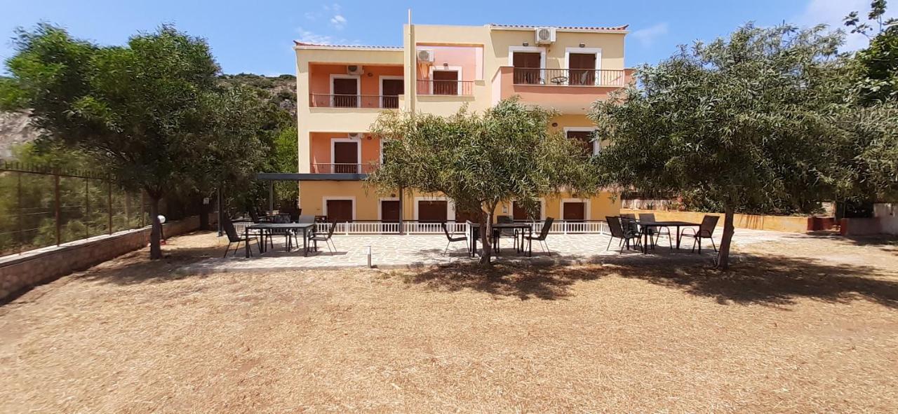 Savvas Apartment *